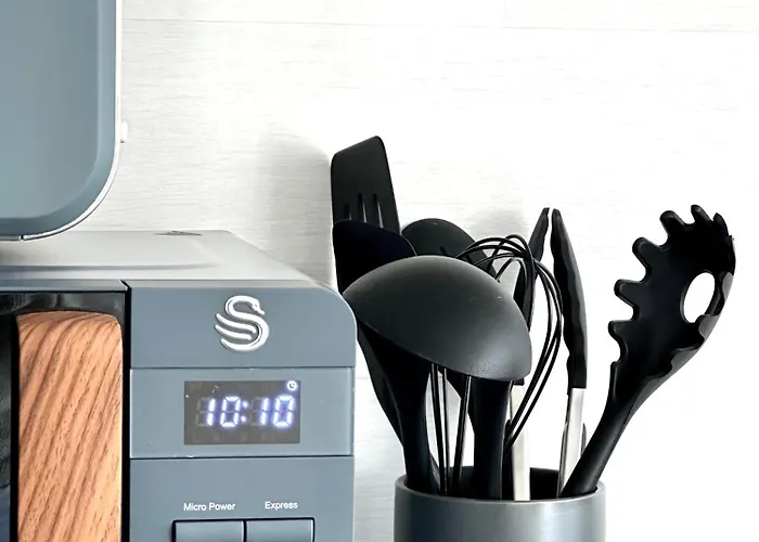 Am Harz Mit Kueche, Balkon, Waschmaschine, Parkplatz Mit Wallbox شقة *